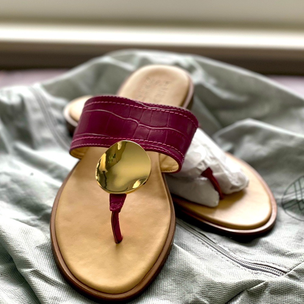 Naturalizer sandals, size 7, magenta